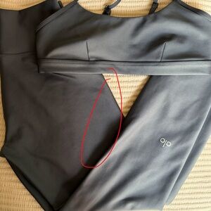 Alo Yoga Airlift Grey Set
